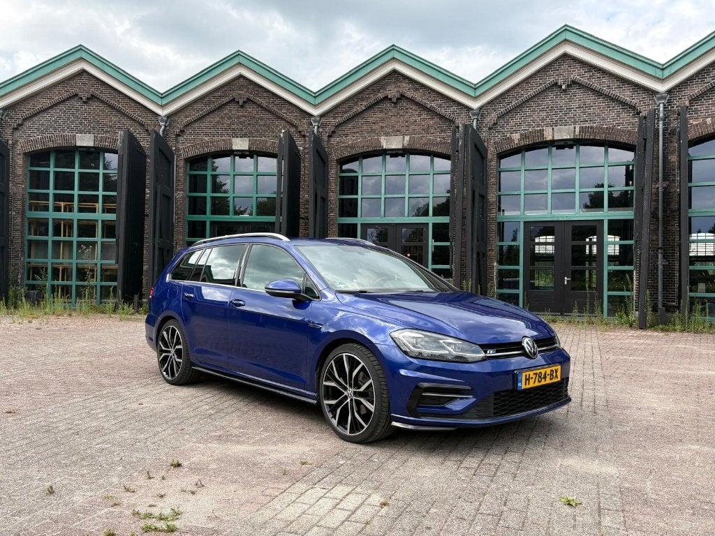 Zeer nette VW Golf Variant R-line Dsg7 (Inruil mogelijk!!!!), Zwart, 4 cilinders, Blauw, Leder en Stof