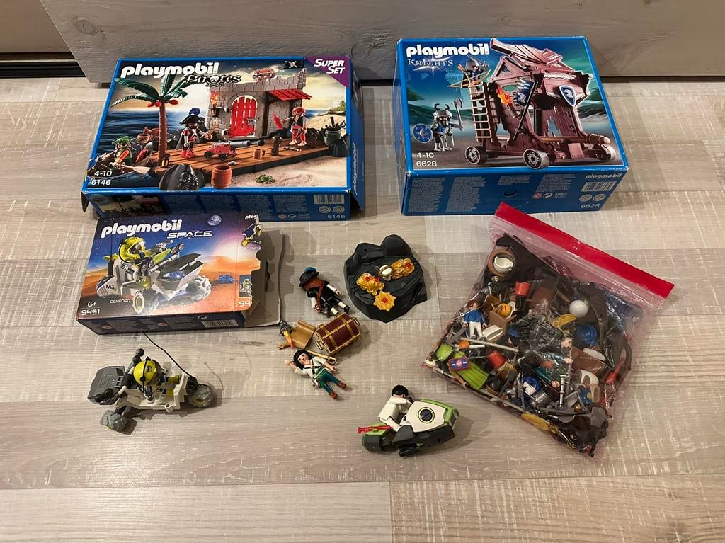 Playmobil ridders, piraten, ruimtevaart zak kleingoed, Ophalen of Verzenden, Gebruikt, Meerdere sets, Complete set