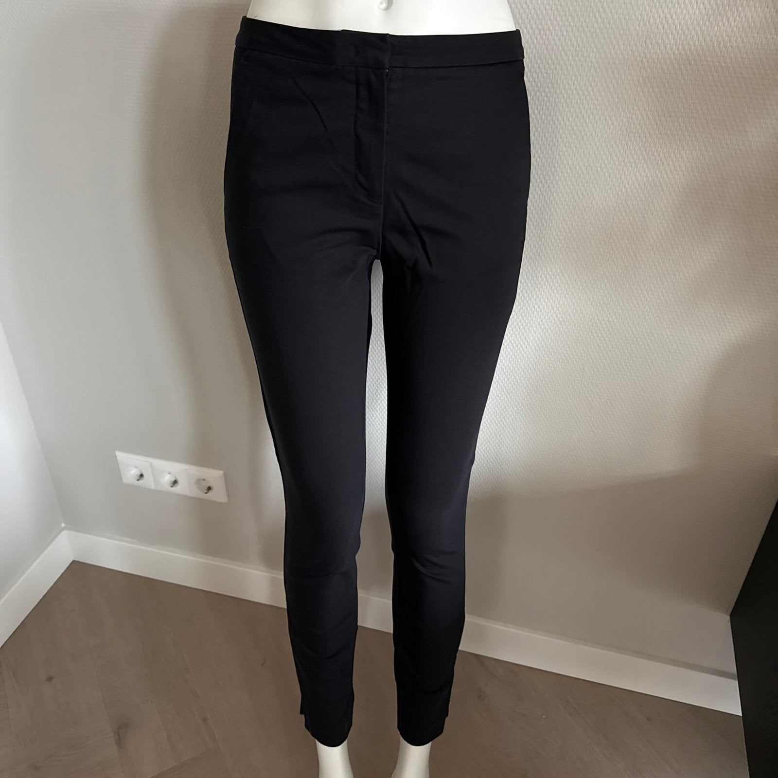 United Colors of Benetton Pantalon Zwart Maat 36 S broek, Ophalen of Verzenden, Zo goed als nieuw, Maat 36 (S), Zwart