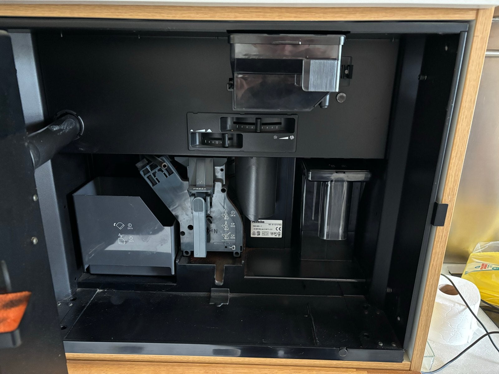 Miele Inbouw Koffiemachine CVA 620 - RVS, Witgoed en Apparatuur, Afneembaar waterreservoir, Gebruikt, Espresso apparaat, 10 kopjes of meer