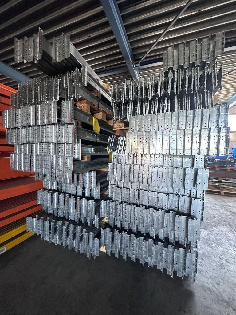 Dexion P-90 liggers, Ophalen