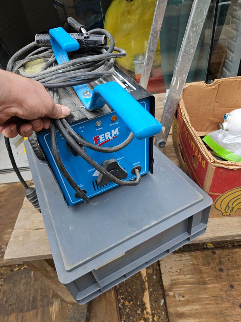Lasapparaat Ferm, Ophalen, Minder dan 150 ampère, Elektroden