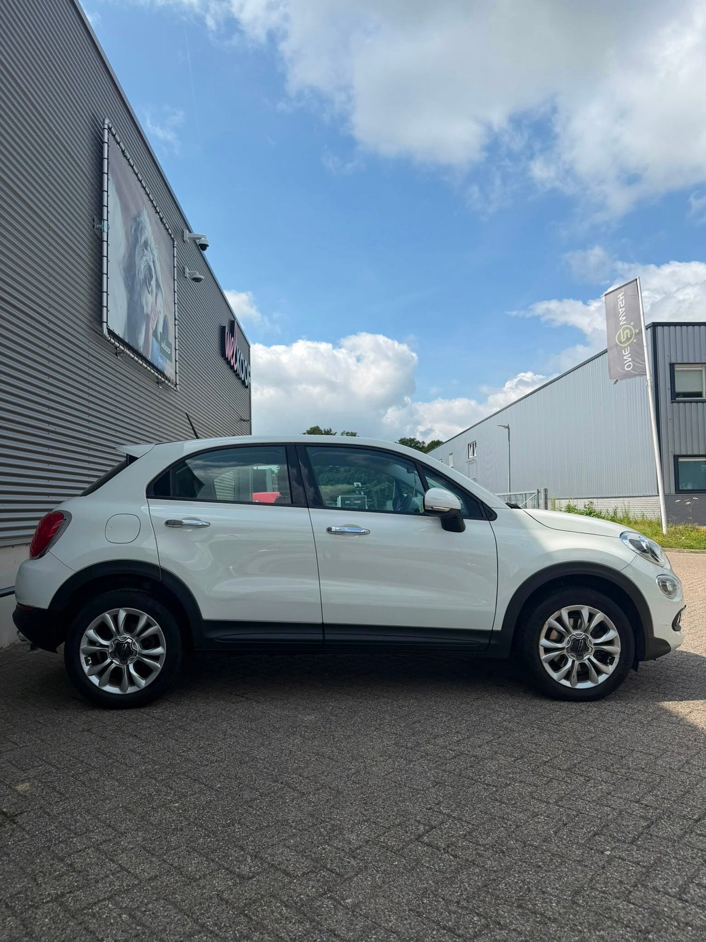 Fiat 500 X / Apk / Airco / Cruise / Navi / Keyless / Bomvoll, Auto's, Voorwielaandrijving, Gebruikt, Euro 6, 4 cilinders