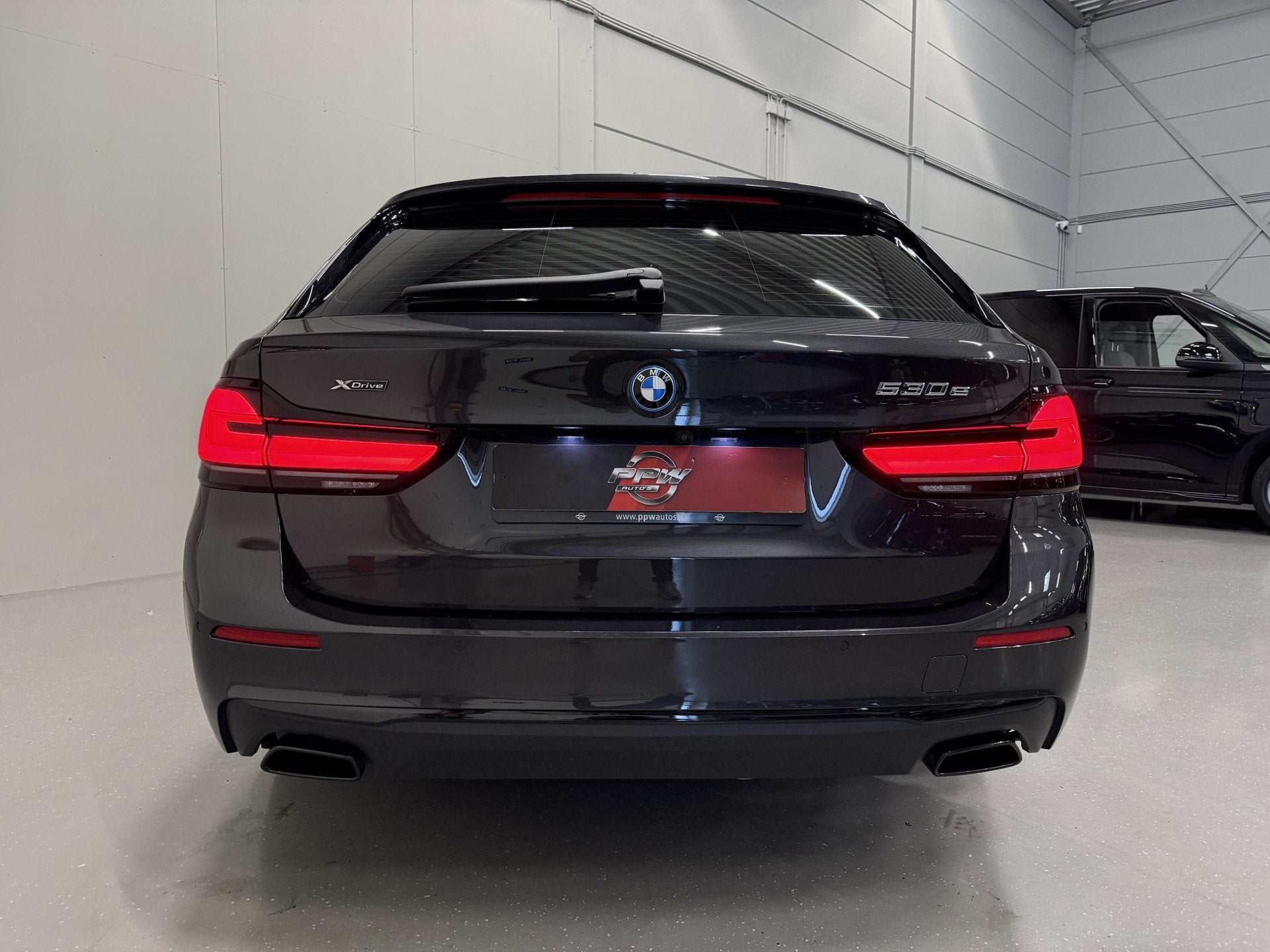 Foto 8 van BMW 5 Serie Touring 530e xDrive High exe PANO/TREKHAAK/H&K/L