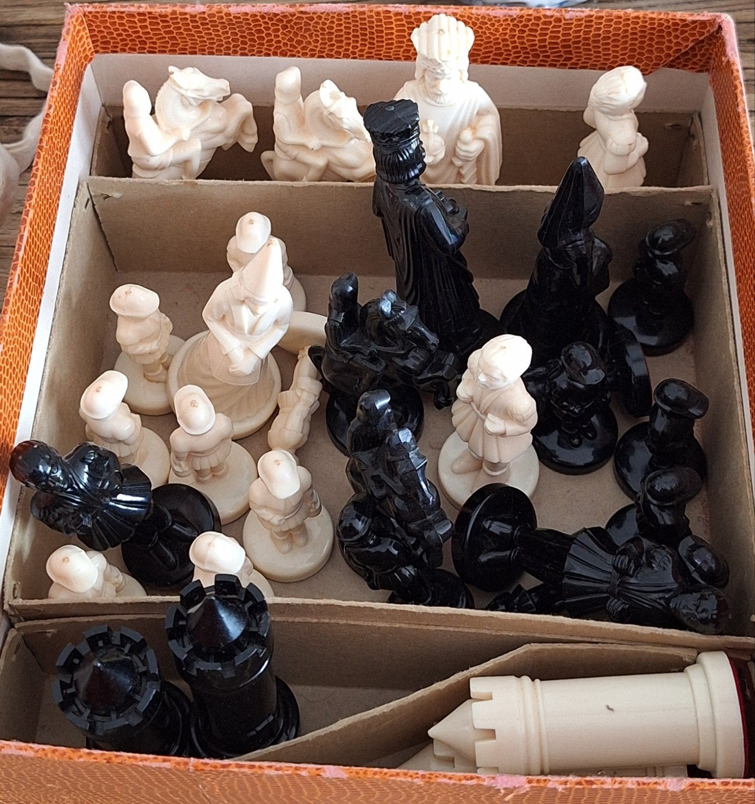 :Prachtige Vintage Homas Ivora 'King Arthur' Schaakse, Ophalen of Verzenden