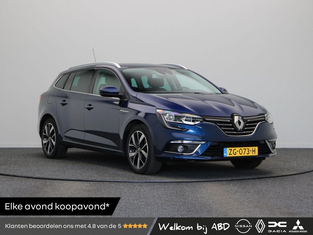 Renault Mégane Estate 140pk TCe Bose | Dealer onderhouden |, Voorwielaandrijving, Gebruikt, 4 cilinders, Blauw