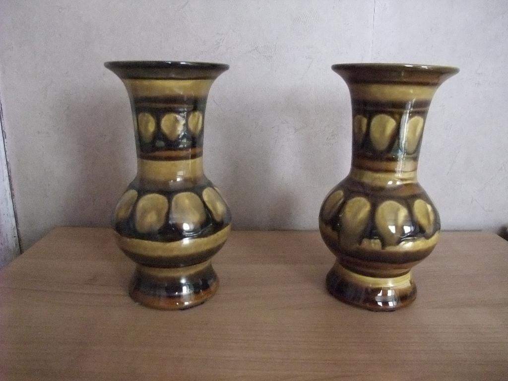 Vaasjes 2x Vintage Hand Werk zeer apart mooie vintage kleur, Huis en Inrichting, Woonaccessoires | Vazen, Ophalen, Overige kleuren