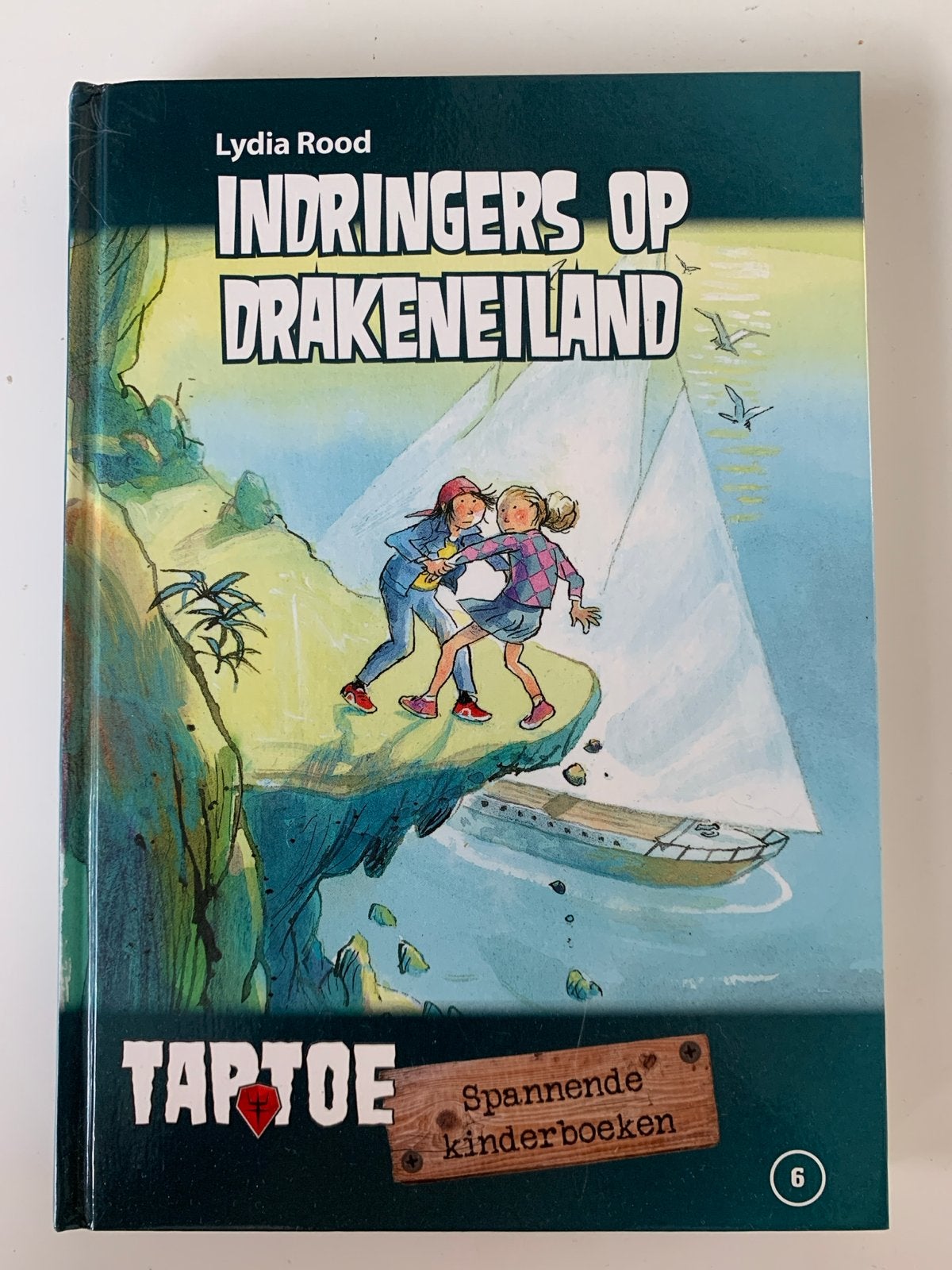 Indringers op Drakeneiland, Ophalen of Verzenden, Zo goed als nieuw, Fictie algemeen