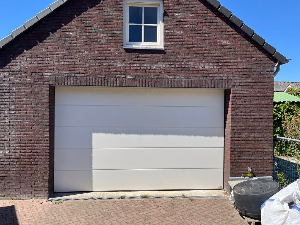 Overhead garagedeur elektrisch 402x250 cm, Doe-het-zelf en Verbouw, Deuren en Horren, Ophalen, Gebruikt, Garagedeur, Metaal