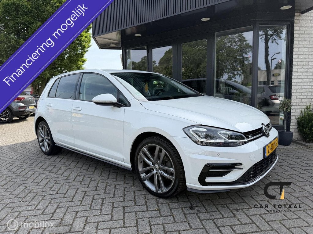 Volkswagen Golf 1.5 TSI Highline Business R|ACC|BTW|AUTOMAAT, Auto's, Volkswagen, Euro 6, 4 cilinders, 150 pk, Wit