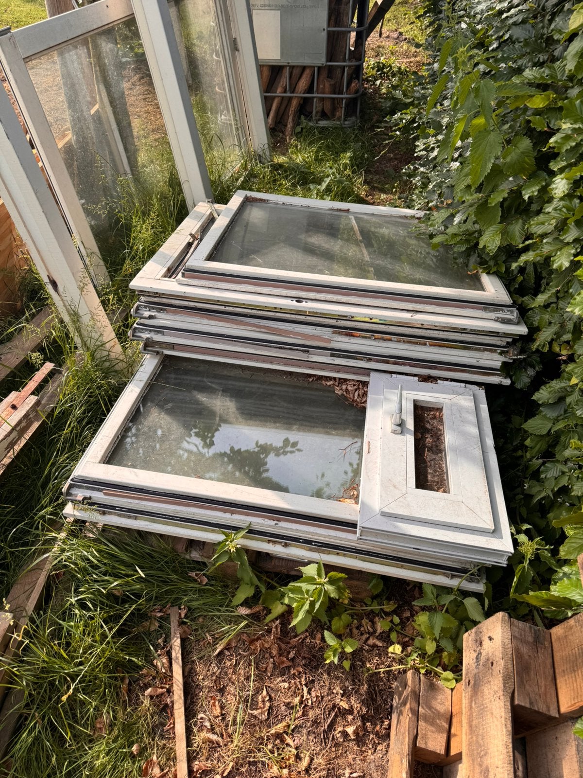 Diverse kozijnen gratis af te halen, Ophalen, Zo goed als nieuw, Minder dan 80 cm, Gevelraam of Ruit