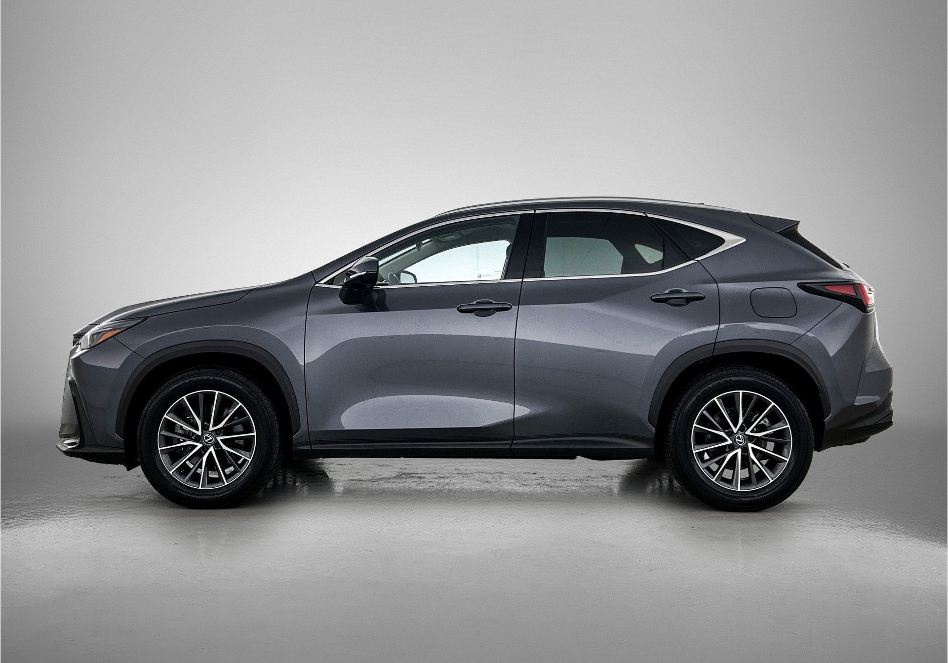 Lexus NX 450h+ AWD Luxury Line | Stoel- en Stuurverwawrming, Automaat, 12 maanden, Automatische klimaatregeling, Gebruikt