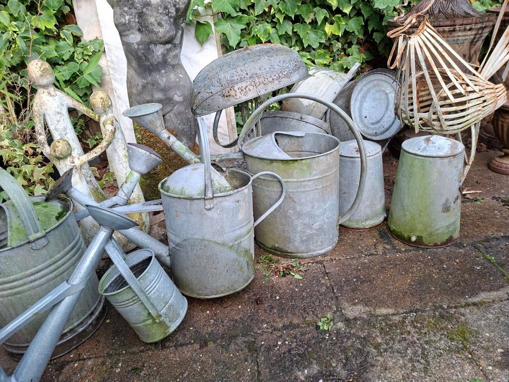 Grote partij brocante spulletjes uit nalatenschap, Ophalen
