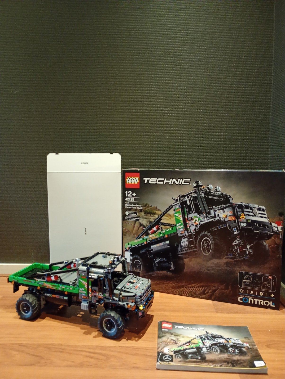 Lego 42129 Mercedes Zetros 4x4 afstand bestuurbare truck, Kinderen en Baby's, Speelgoed | Duplo en Lego, Compleet, Lego, Ophalen of Verzenden