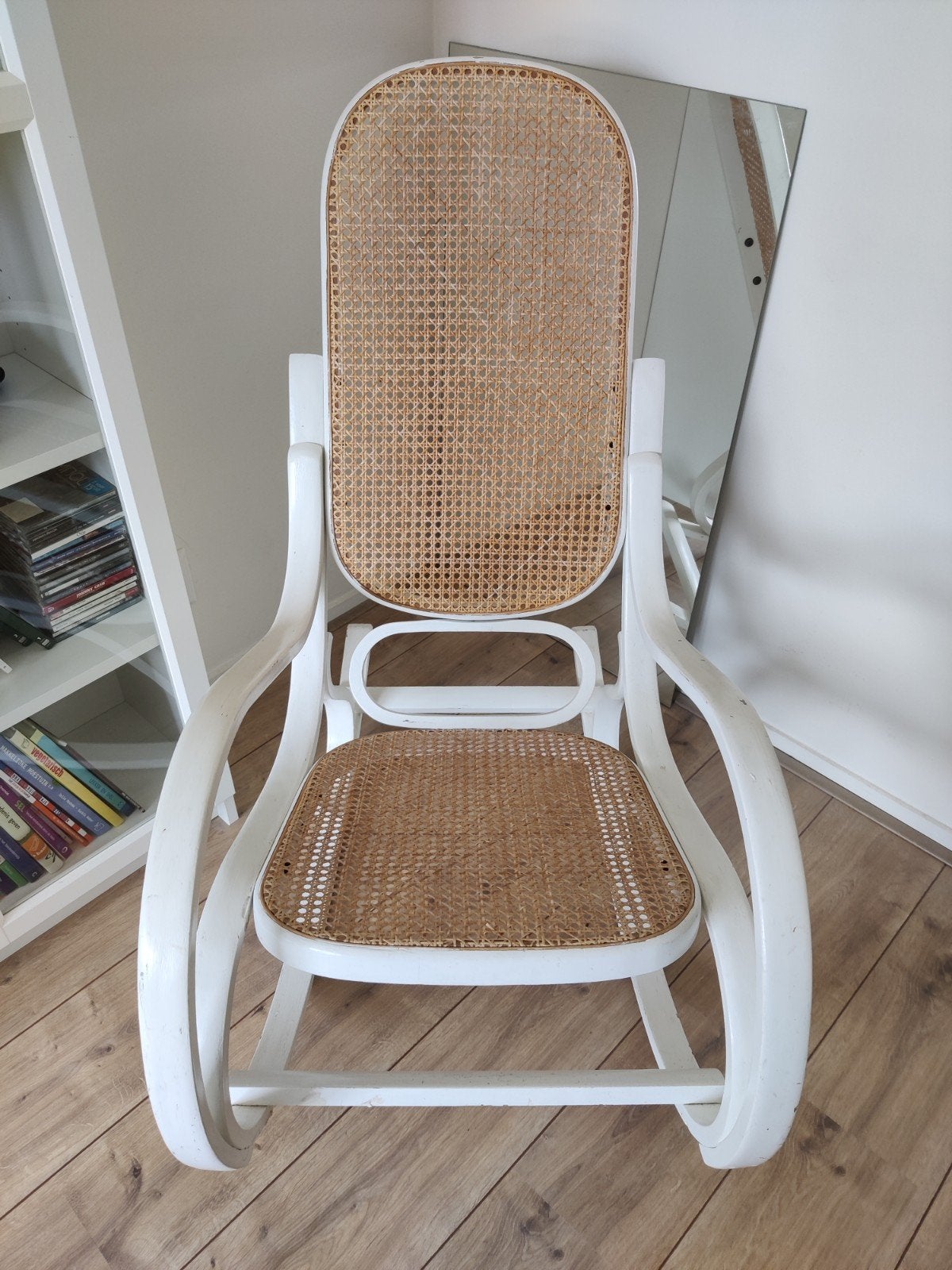 Witte schommelstoel, Huis en Inrichting, Stoelen, Ophalen, Gebruikt, Wit, Hout