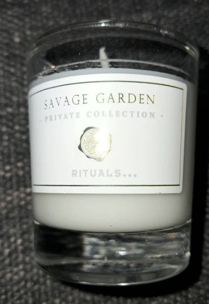 Rituals mini kaars Savage Garden, Huis en Inrichting, Woonaccessoires | Kandelaars en Kaarsen, Wit, Nieuw, Ophalen of Verzenden