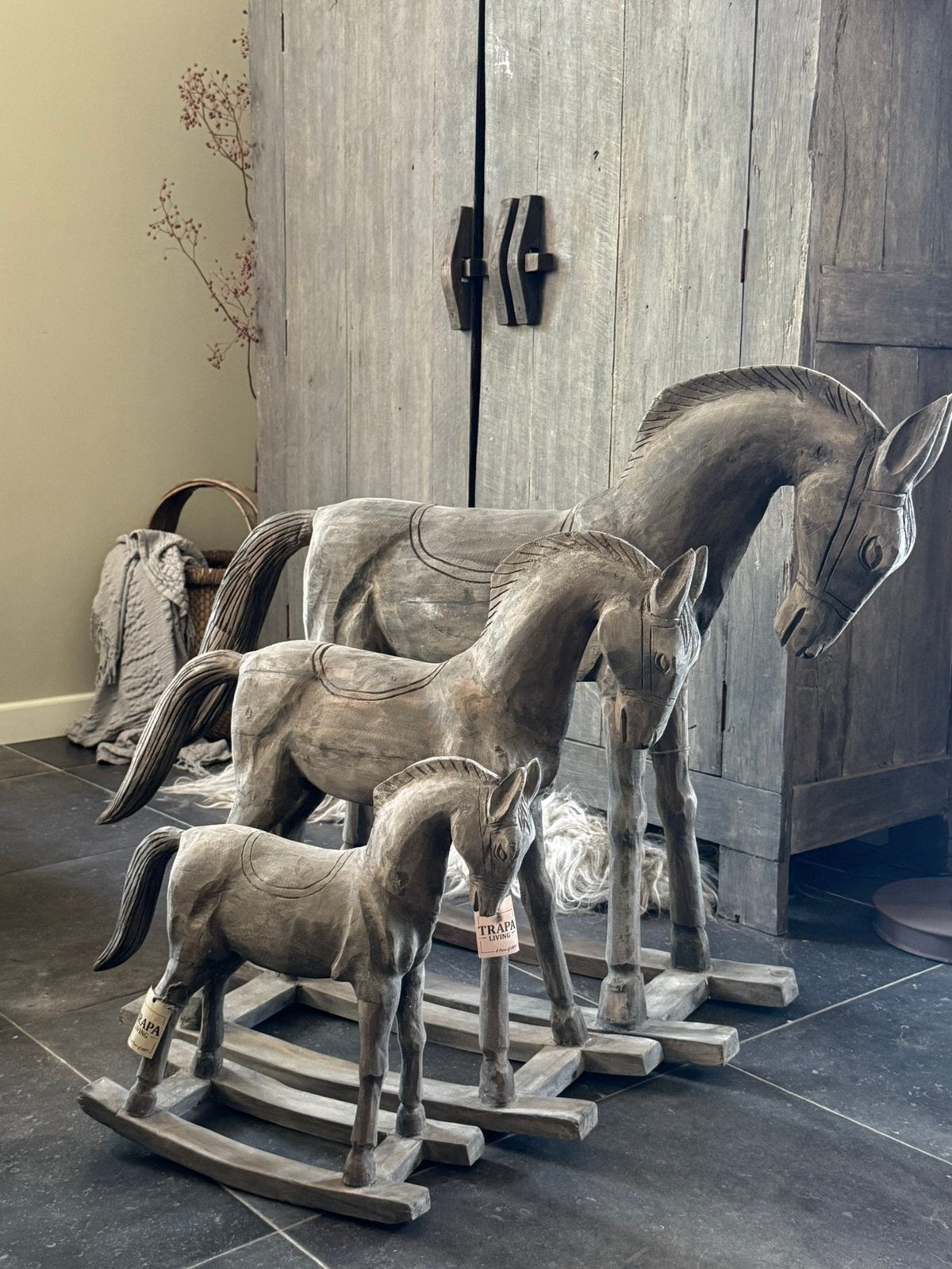 Houten paard / hobbelpaard 3 maten, Huis en Inrichting, Woonaccessoires | Overige, Hout, Nieuw, Landelijk, Info@biekkies.nl