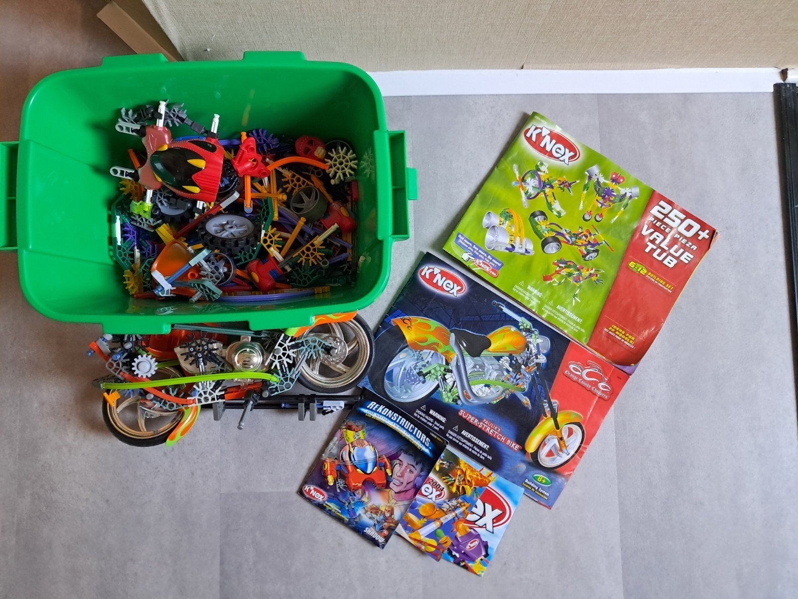 K'nex. O.a. Motor Chopper met instructieboekjes, Kinderen en Baby's, Speelgoed | Bouwstenen, Ophalen of Verzenden, Gebruikt, K'nex