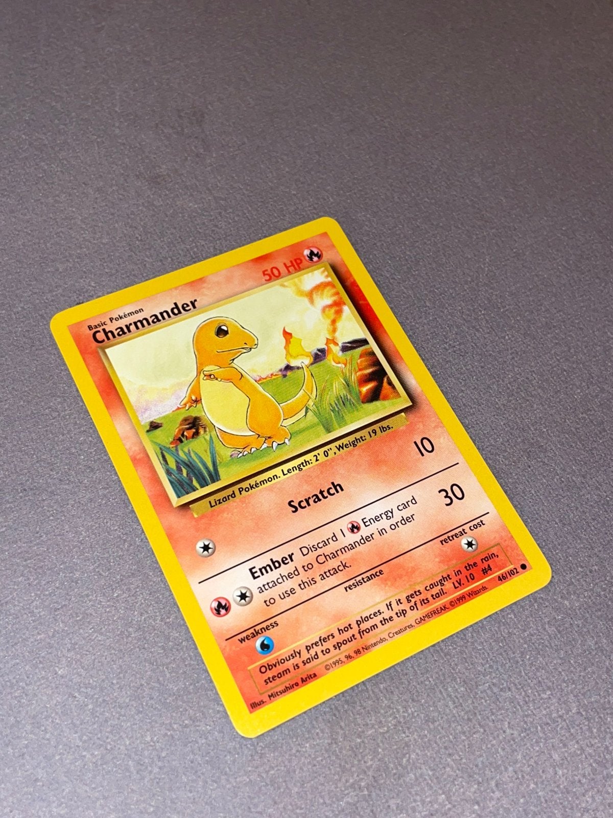 Pokemon - Charmander 46/102 Base Set, Hobby en Vrije tijd, Verzamelkaartspellen | Pokémon, Ophalen of Verzenden, Zo goed als nieuw