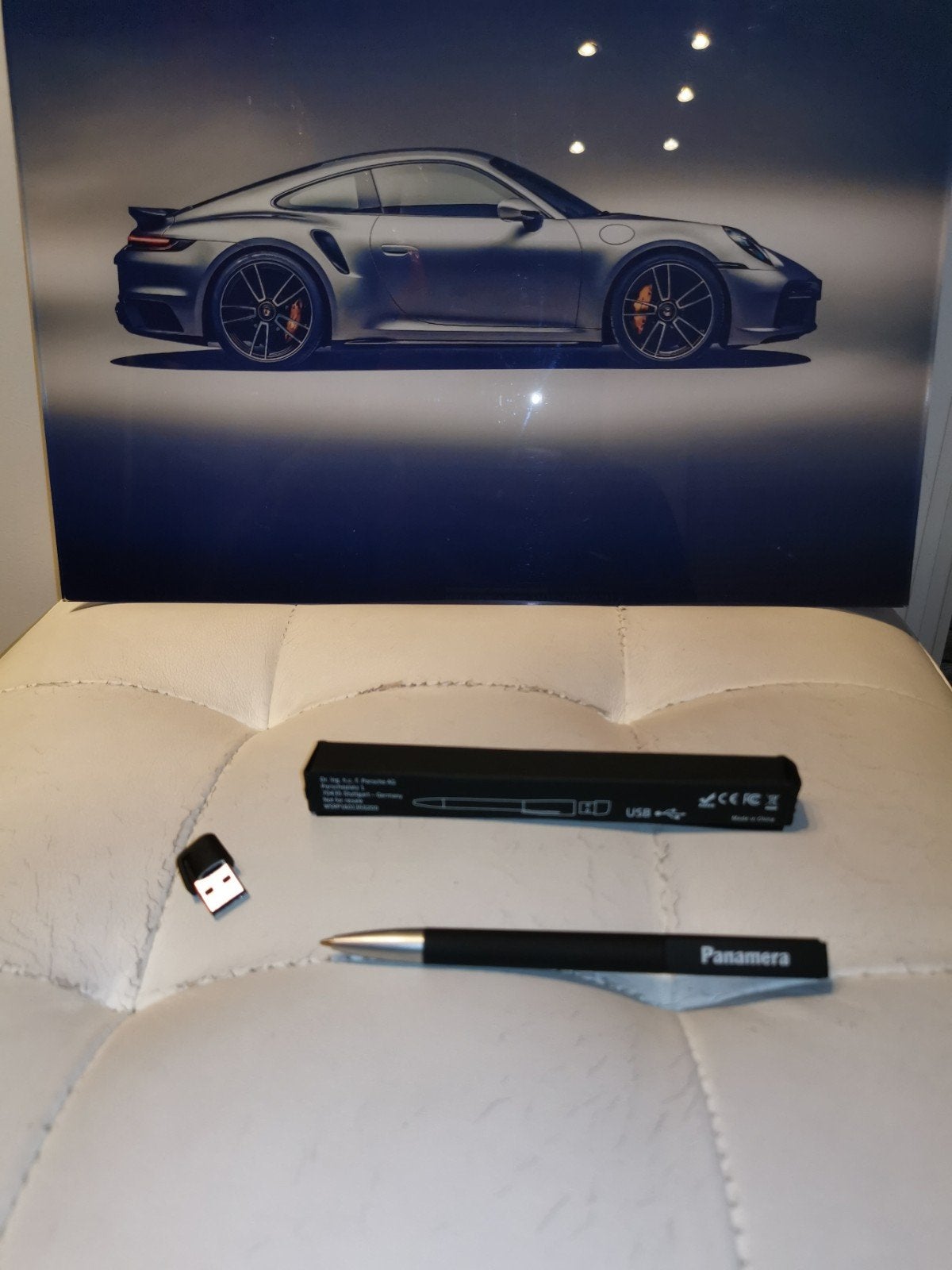 origineel porsche panamera balpen met usb stick 8GB, Verzamelen, Ophalen of Verzenden, Nieuw, Balpen