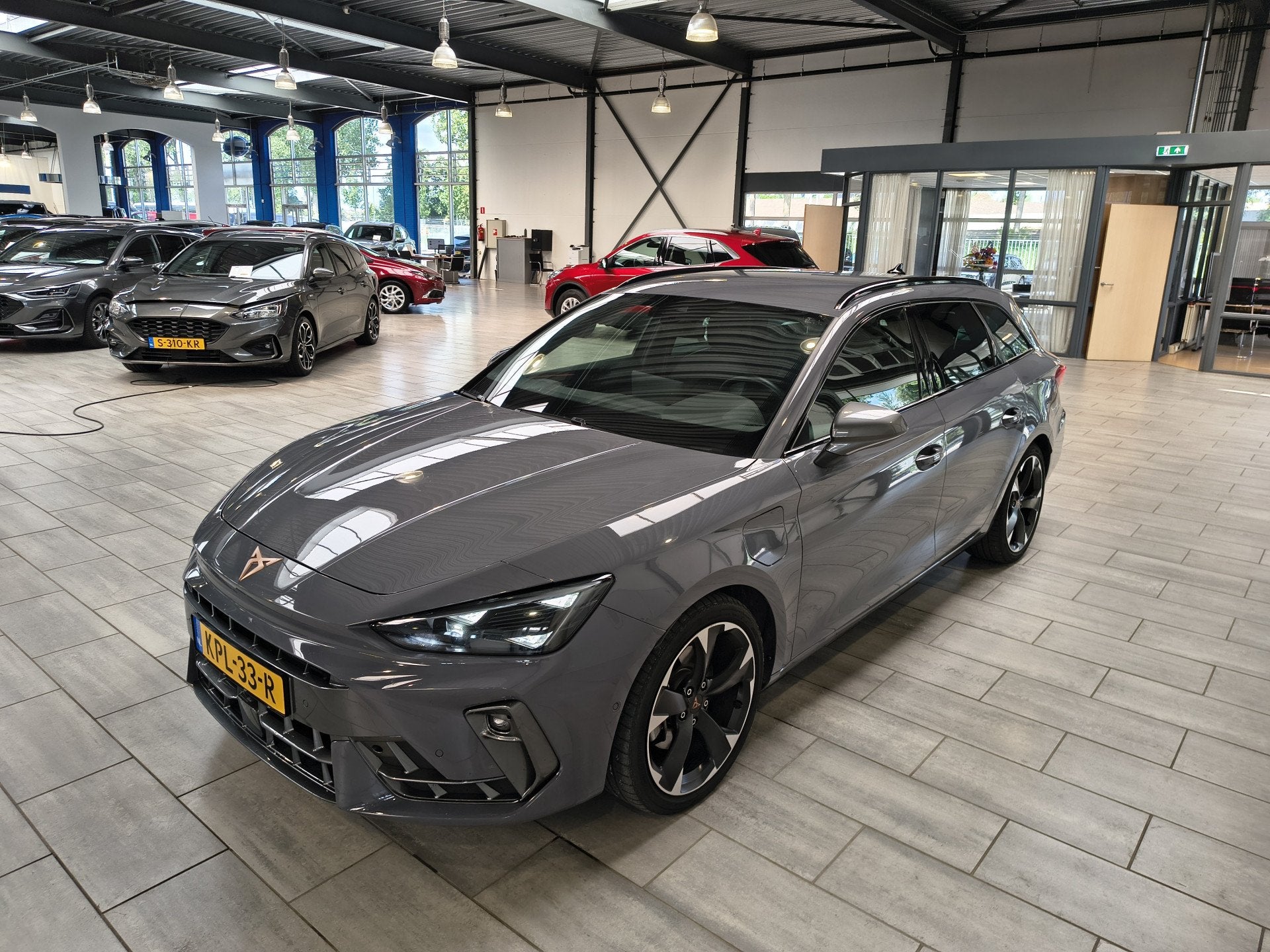 CUPRA Leon Sportstourer 1.5 TSI e-Hybrid 204pk PHEV Business, Auto's, Cupra, 12 maanden, 4 cilinders, Leder en Stof, Plug-in hybride