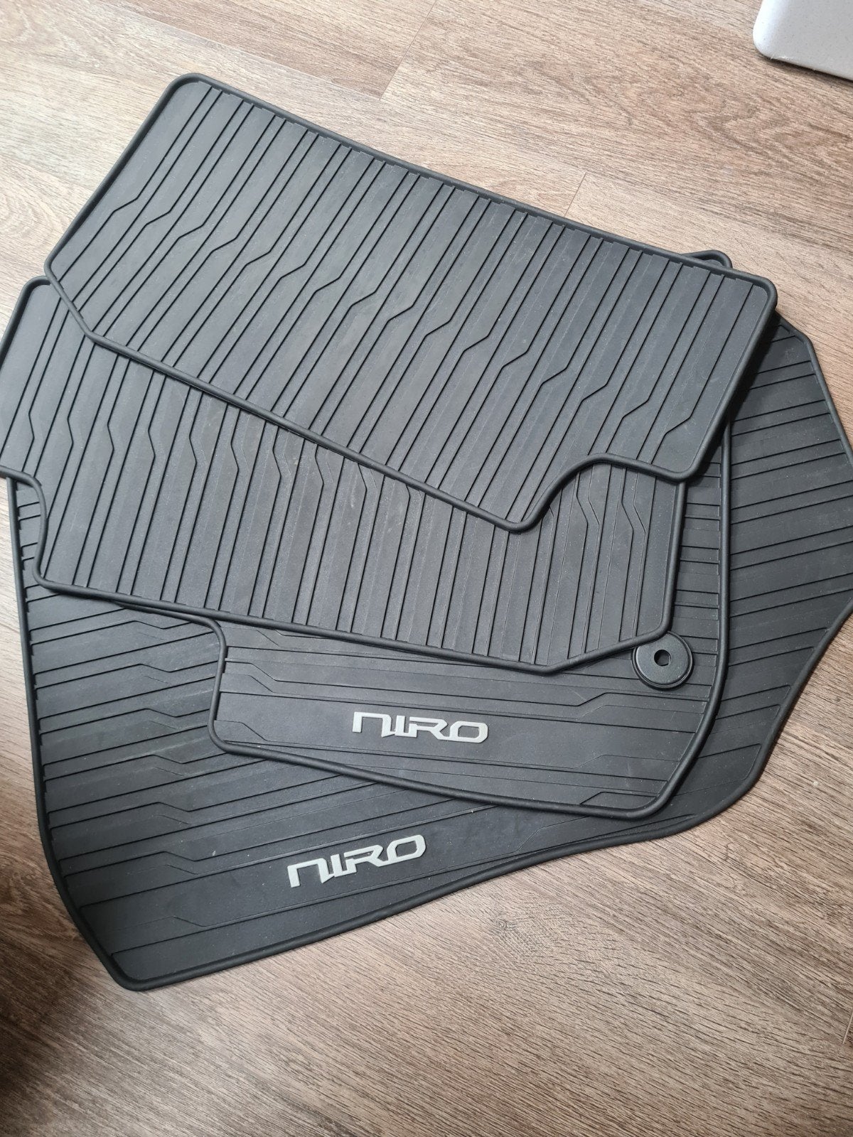 Niet gebruikte winter matten kia niro ev, Ophalen