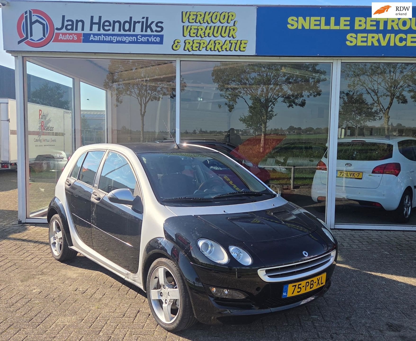 Smart Forfour 1.5 pulse, Auto's, Stof, 4 cilinders, Origineel Nederlands, Bedrijf