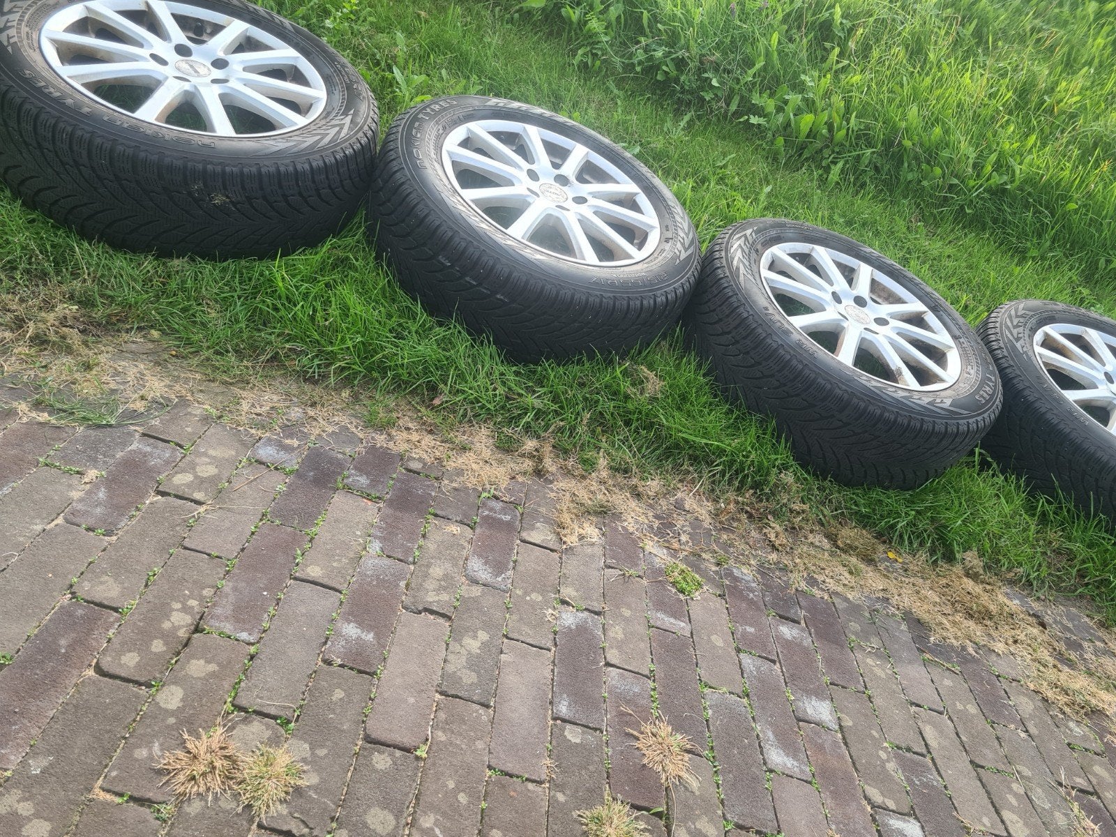 Winterbanden met velgen - 215/65R17, Auto-onderdelen, Banden en Velgen, 17 inch, Personenwagen, Gebruikt
