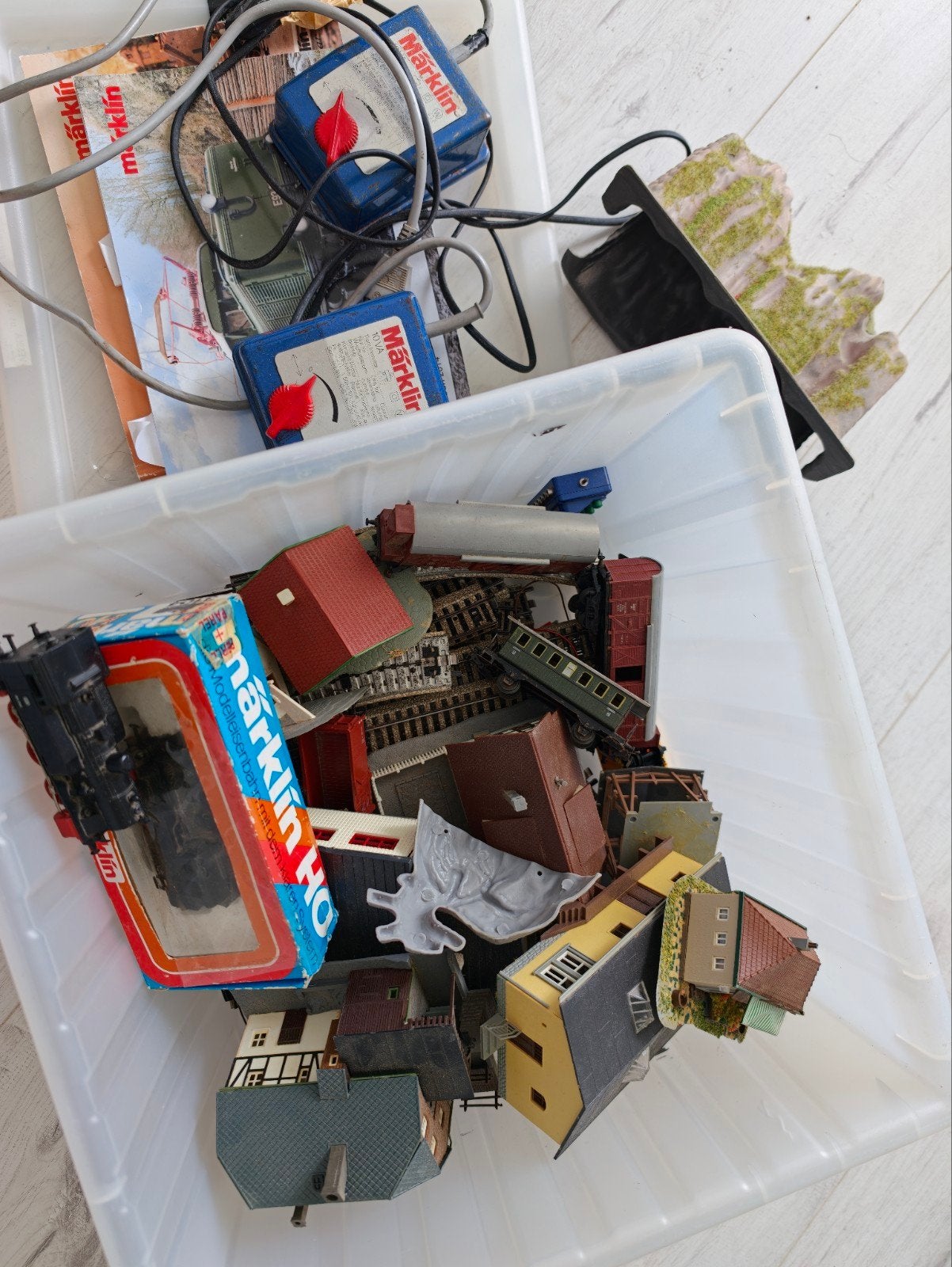 Märklin H0 Treinbaan Startset met Huizen en Rails, Hobby en Vrije tijd, Wisselstroom, Ophalen of Verzenden, Märklin, Gebruikt