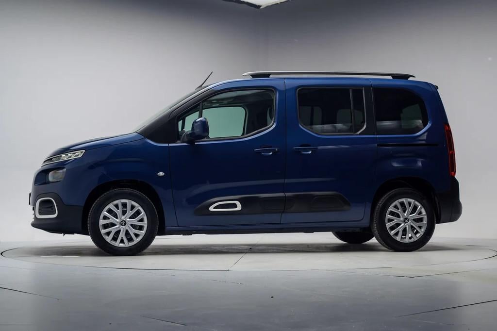 Citroën Berlingo 1.2 PureTech Feel Aut. [ Navi Camera Head-, Gebruikt, 1199 cc, Blauw, 19 km/l