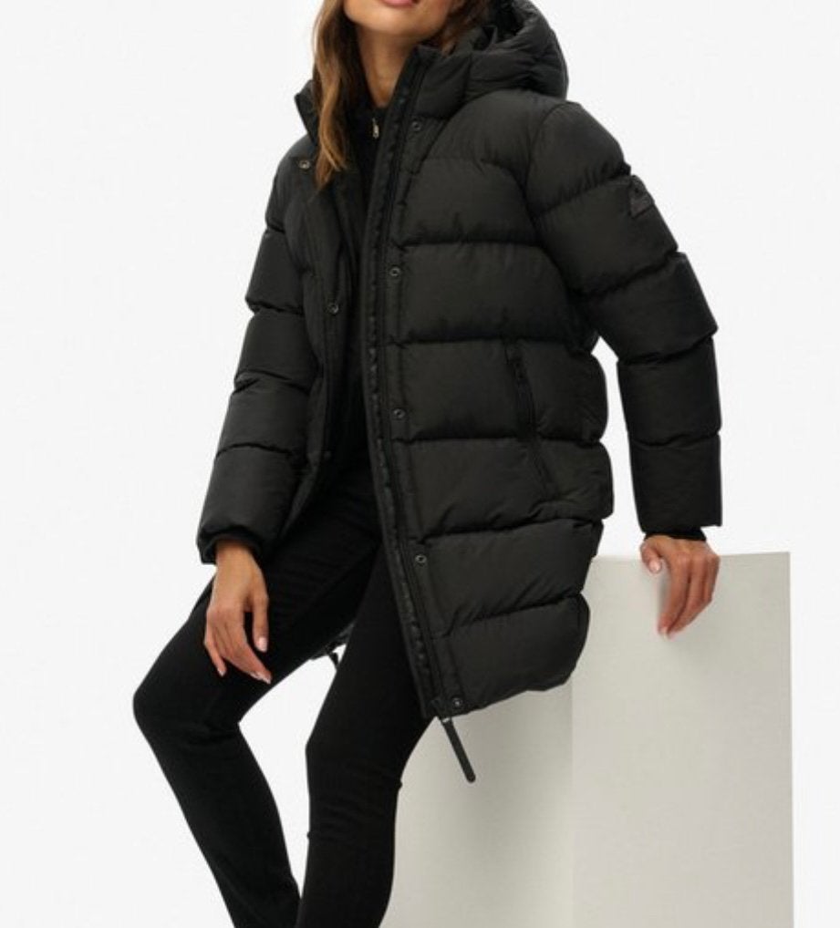 Superdry dames sports halflang puffer / maat 46 / NIEUW, Kleding | Dames, Ophalen of Verzenden, Nieuw, Maat 46/48 (XL) of groter