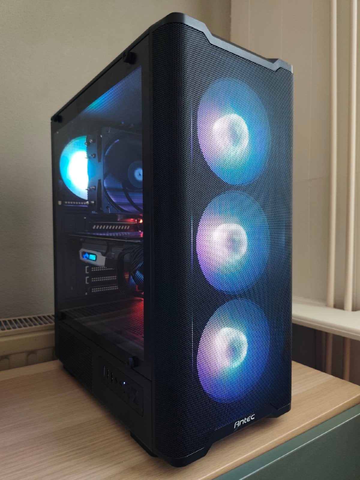 Gaming pc met i7 9700K en rtx 2070, Computers en Software, Desktop Pc's, Ophalen, Zelfgebouwde PC, Virtual Reality, Refurbished