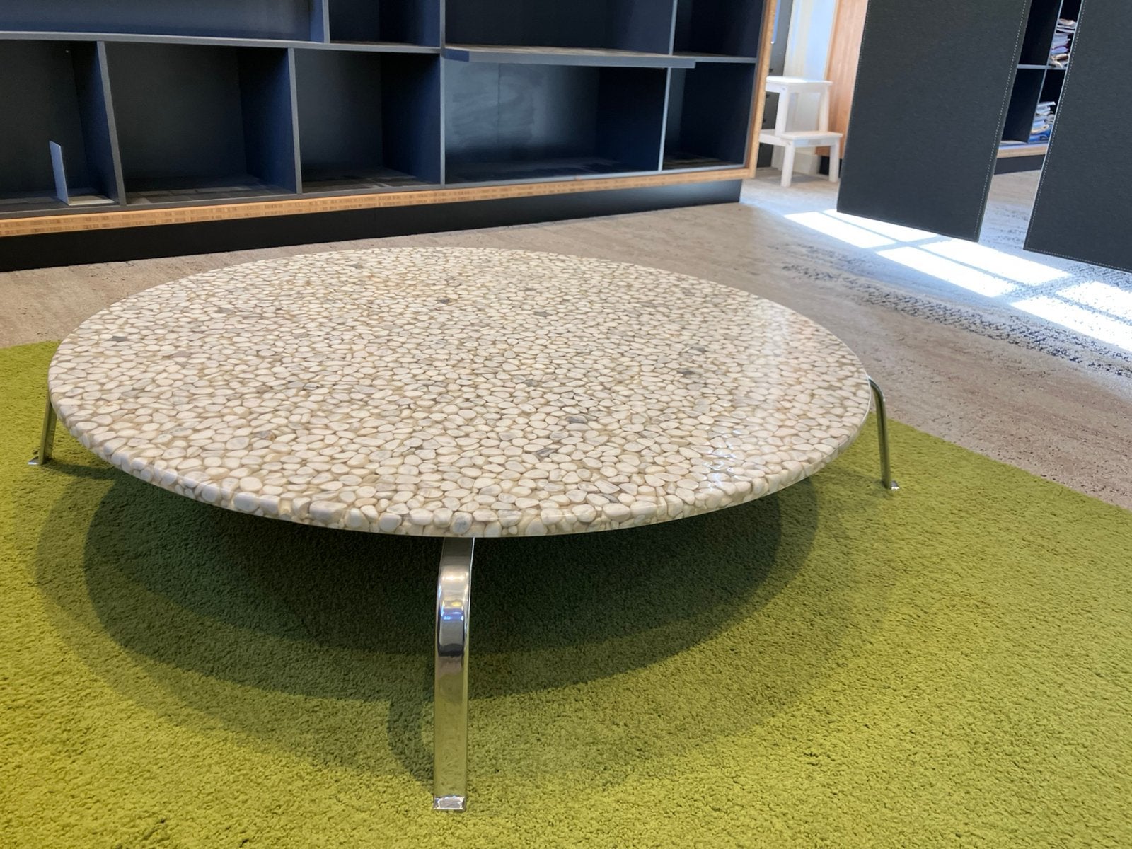 Salontafel Kiezel, Ophalen, Zo goed als nieuw, Rond, 100 tot 150 cm