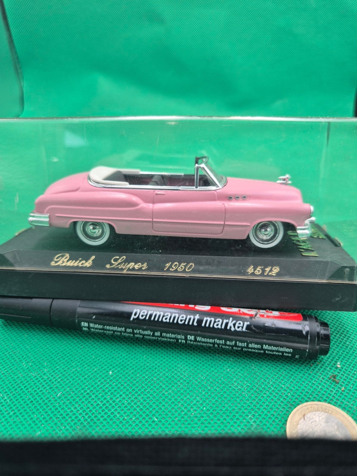 69 buick super 1/43 Solido, Ophalen of Verzenden, Zo goed als nieuw, Auto, Solido