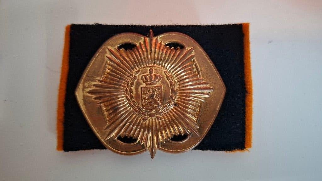 van Heutsz baretembleem, Verzamelen, Militaria | Algemeen, Ophalen of Verzenden, Landmacht, Nederland, Embleem of Badge