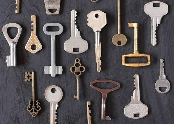 gezocht : oude sleutels, Verzamelen, Ophalen of Verzenden