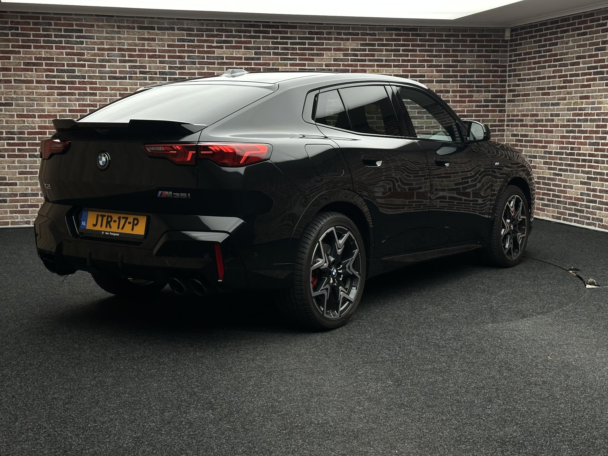 BMW X2 M35i xDrive Pano| Harman Kardon| 360 camera, Auto's, X2, Gebruikt, Zwart, 300 pk