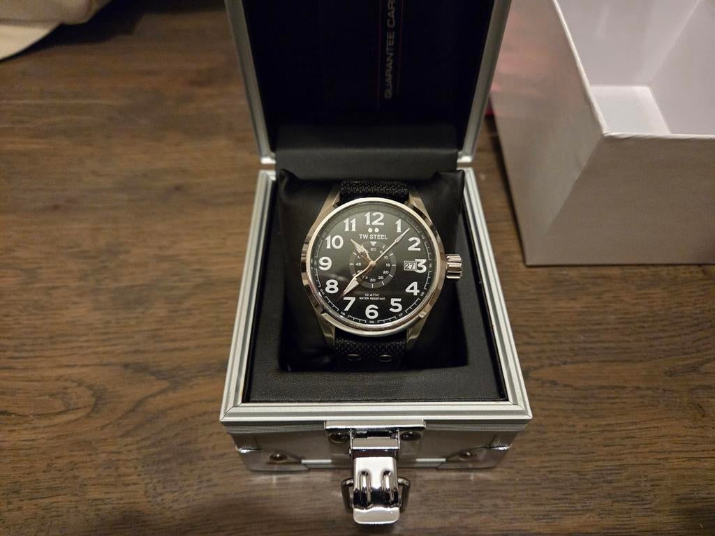 TW Steel horloge - Stijlvol en robuust, Ophalen of Verzenden, Zo goed als nieuw, Leer, Overige merken