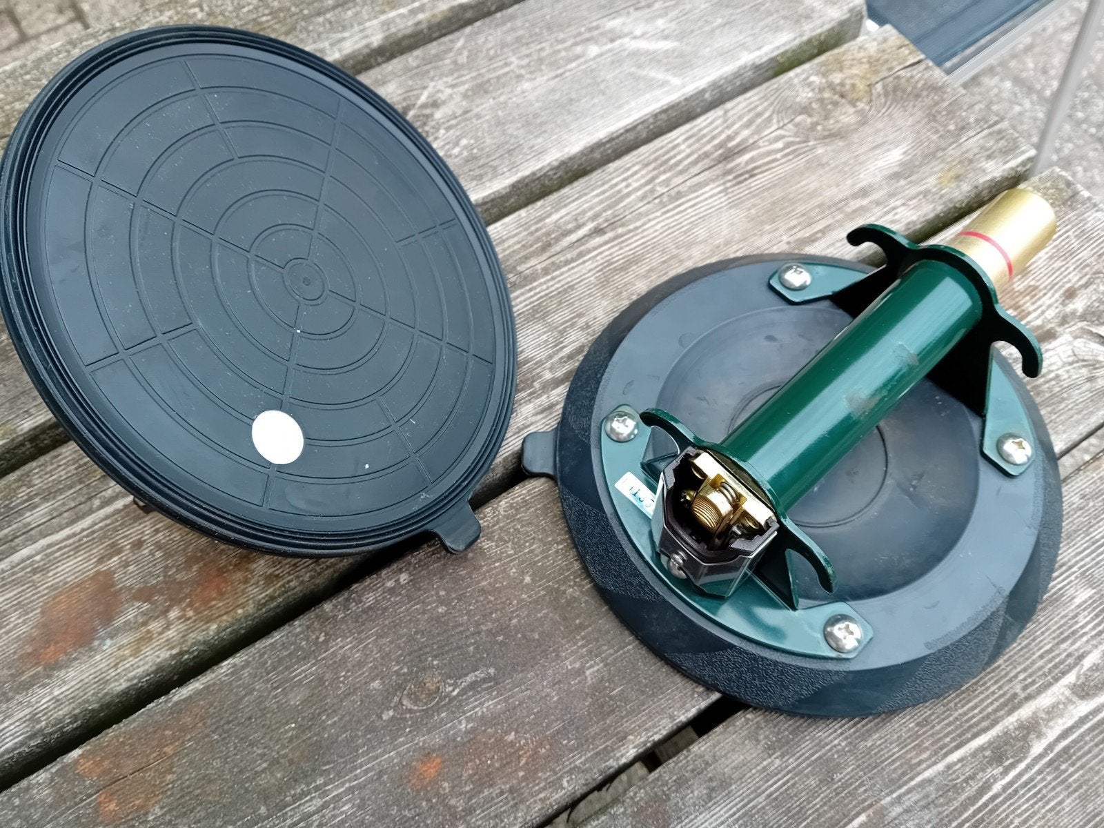 2 zuignappen 60 kg, Ophalen, Zo goed als nieuw