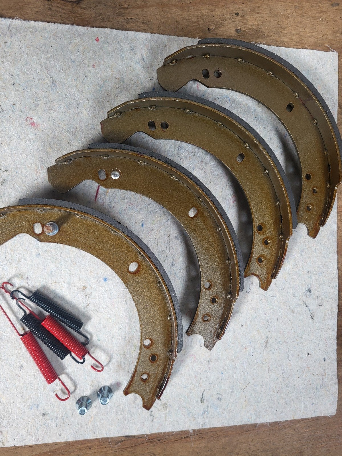 Landrover 88 leightweight remschoenen achteras, Ophalen of Verzenden, Nieuw