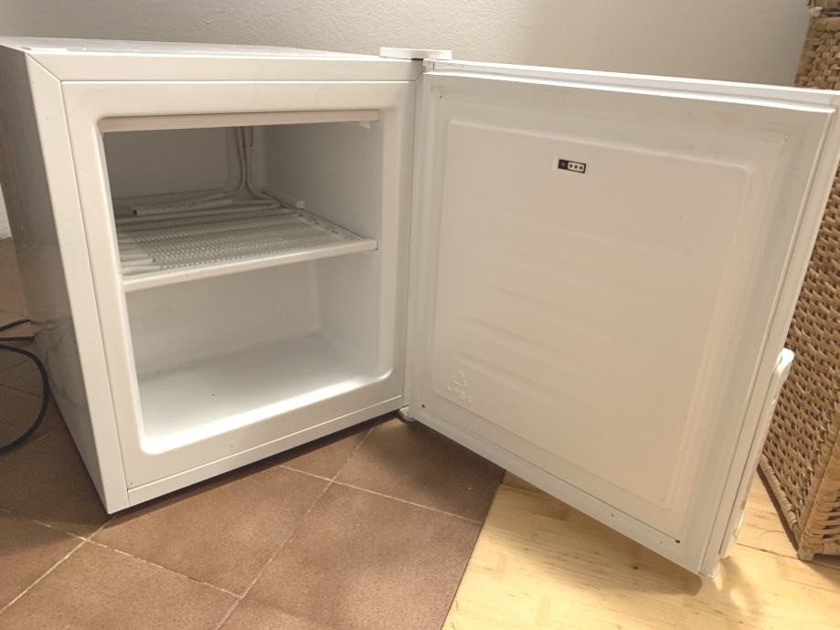 Zanussi mini vriezer in uitstekende staat.Energieklasse A++, Witgoed en Apparatuur, Gebruikt, Minder dan 85 cm, Minder dan 60 cm