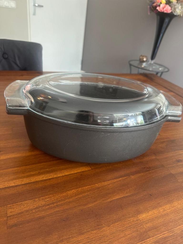 Gietijzeren braadpan met glazen deksel, Ophalen, Zo goed als nieuw, Gietijzer, Koekenpan of Braadpan