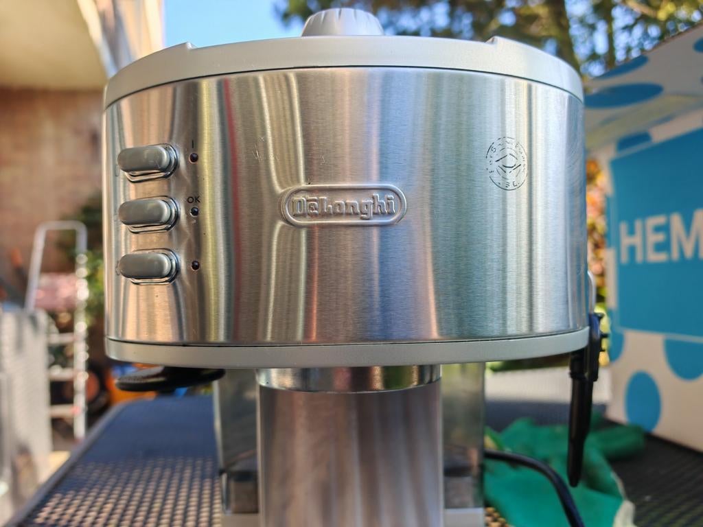 Delonghi Espresso koffie Machine - Melkopschuimer defect, Stoompijpje, Gebruikt, Espresso apparaat, Gemalen koffie