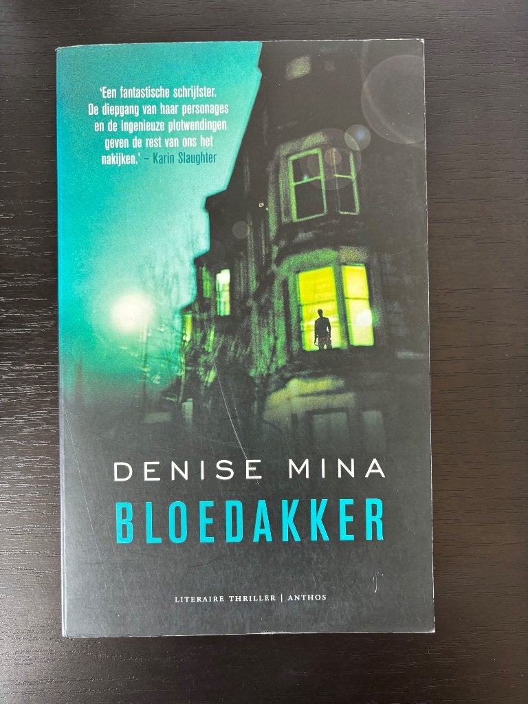 Boek Bloedakker, Denise Mina, Ophalen of Verzenden, Zo goed als nieuw, Nederland