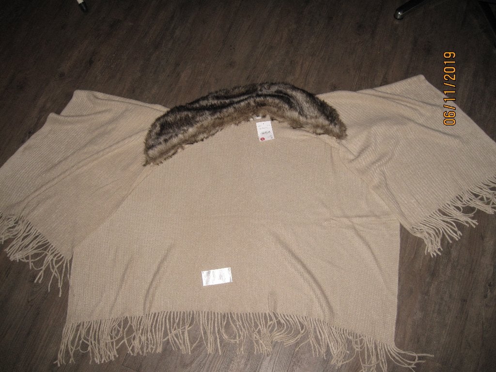 ***NIEUW*** Canda stola met afneembare nepbont kraag, Maat 46/48 (XL) of groter, Nieuw, Ophalen of Verzenden, Sjaal