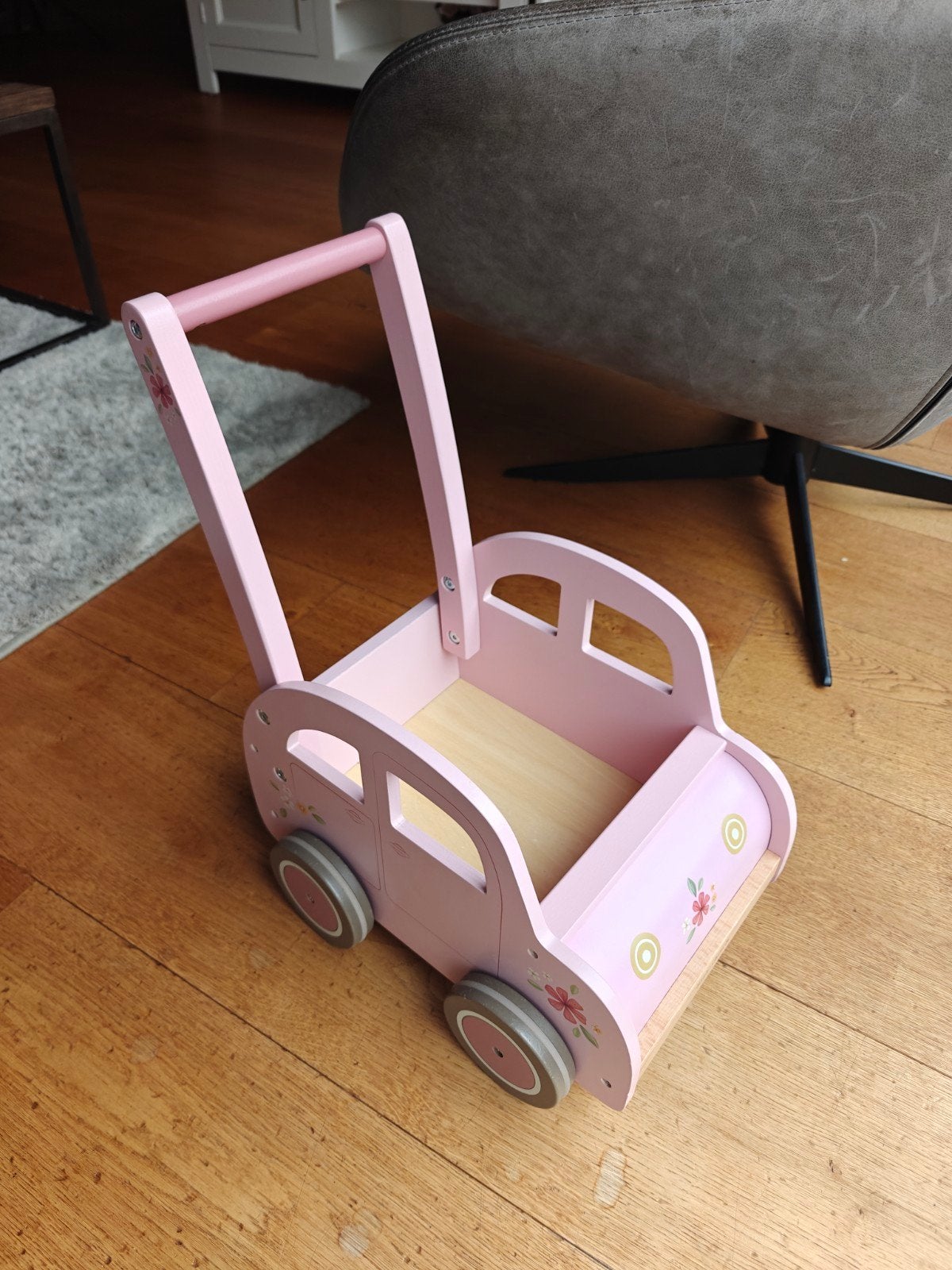 Roze houten loopauto met bloemen - Zo goed als nieuw, Ophalen, Zo goed als nieuw, Duw- of Trekspeelgoed