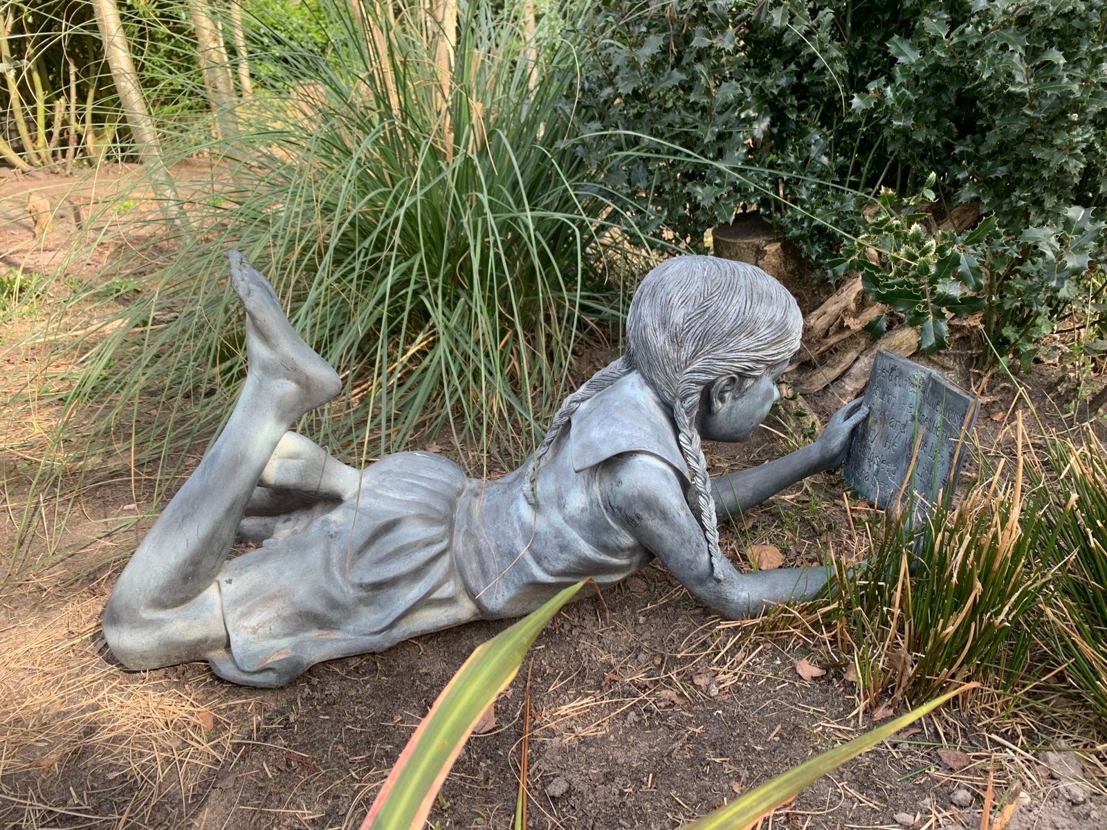 Bronzen Beeld Lezend Meisje - 1m Hoogte, 0.5m Breedte, Antiek en Kunst, Ophalen, 1 meter - 2 meter, Beeld, Gepatineerd