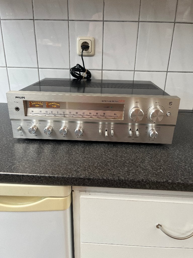 Lees beschrijving aub.  Philips 22AH684 stereo met MFB out., Ophalen of Verzenden, Gebruikt, Tuner of Radio, Philips