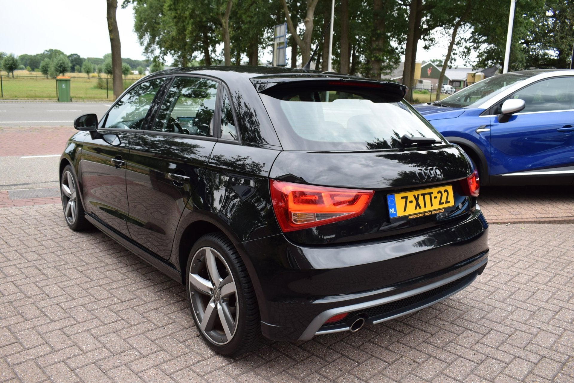Audi A1 Sportback 1.2 TFSI Admired S-LINE 5 DRS/NAVI/AIRCO/C, Voorwielaandrijving, Euro 5, Zwart, 4 cilinders