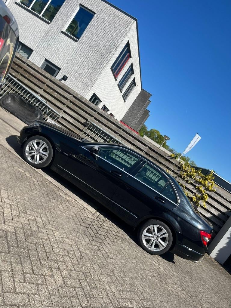 Mercedes-Benz C-Klasse 2.2 CDI C220 Sedan AUT 2007 Zwart, Auto's, Mercedes-Benz, Automaat, Achterwielaandrijving, 1800 kg, Zwart